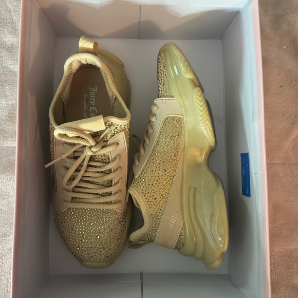 Juicy Couture Gold Chunky Sneakers - Picture 1 of 4